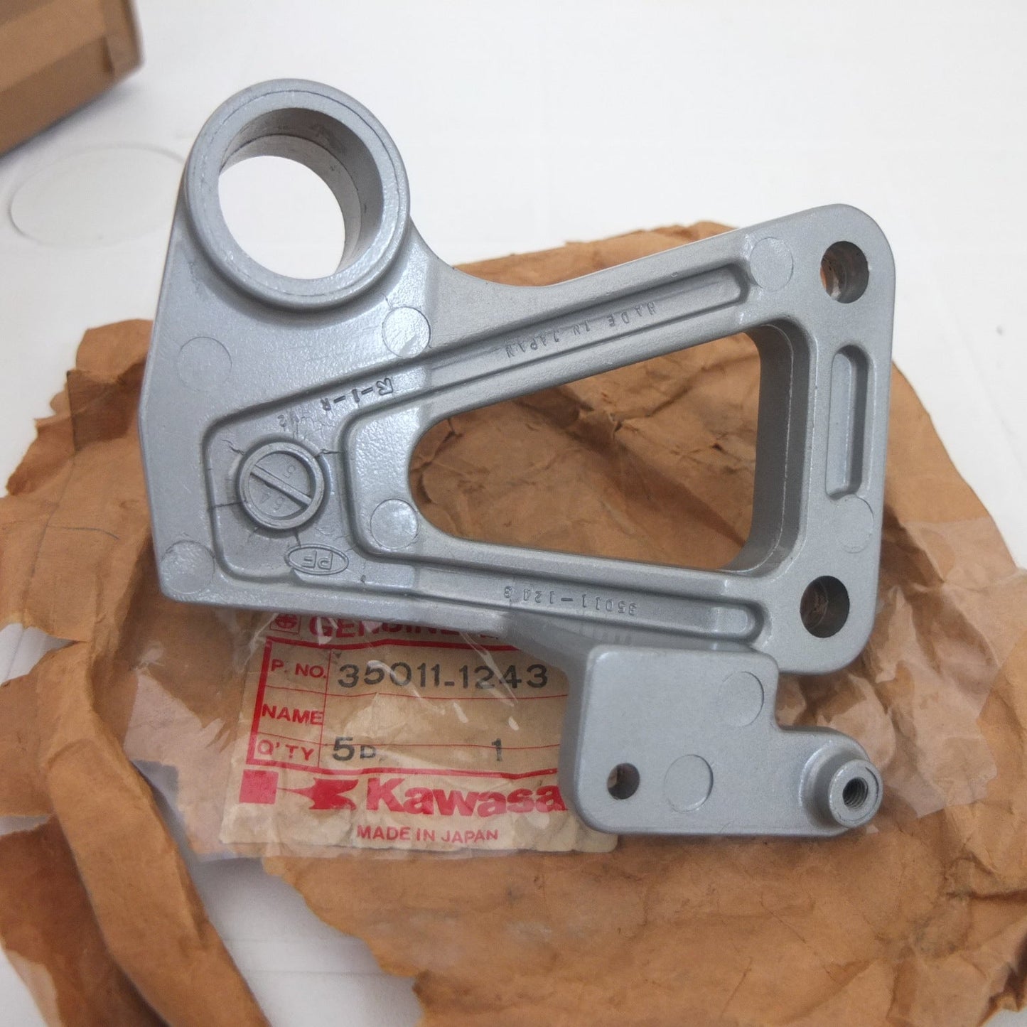 per kawasaki zx600 ninja 1985 1987 staffa piastra marmitta pedana destra holder plate right step exhaust 35011-1243