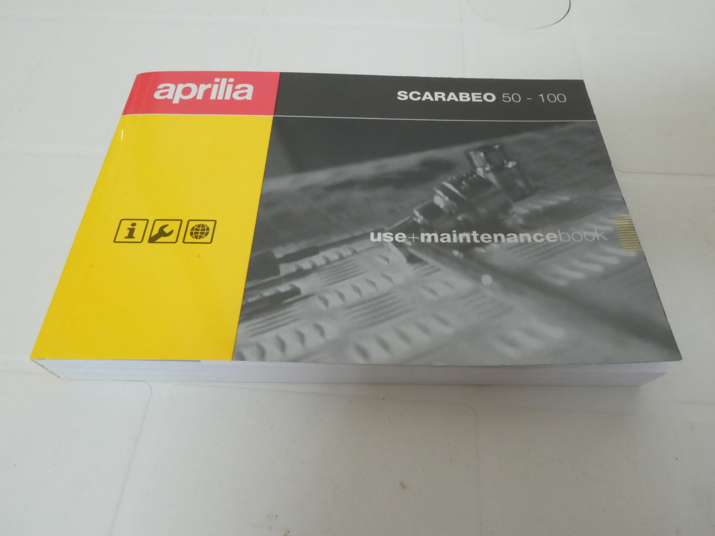 Aprilia scarabeo 50 100 2t libretto manuale uso manutenzione del proprietario scooter con motore minarelli 8202341