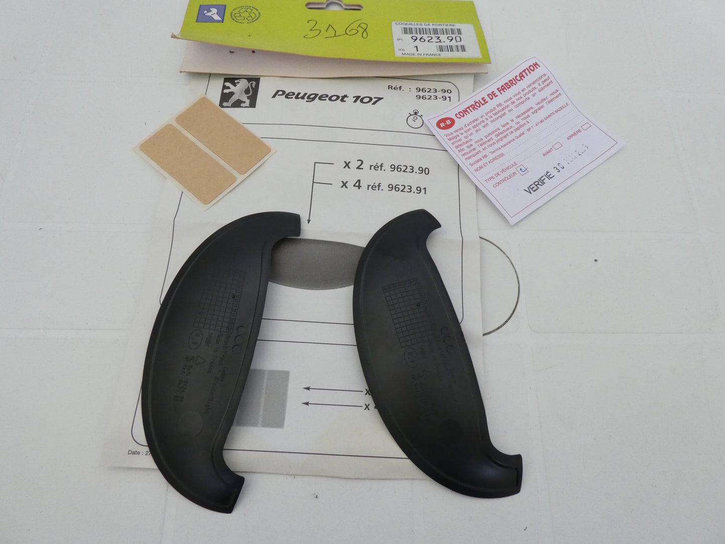 Per peugeot 107 tre porte protezioni maniglie sportelli anteriore jeu protection poignee de porte 962390