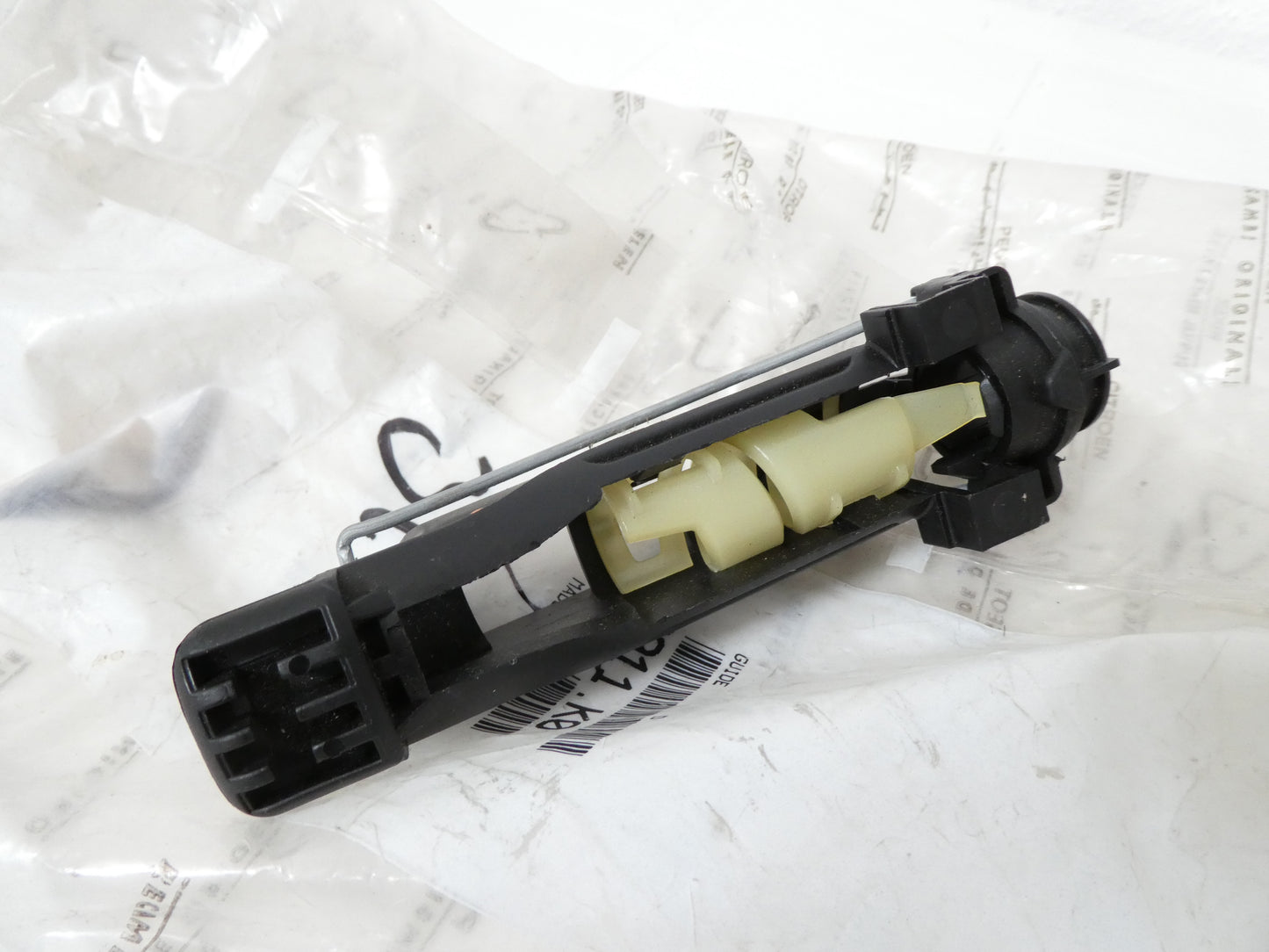 Per Peugeot 8911K0 meccanismo guida poggiatesta auto guide sleeve car 307 407 1007 807