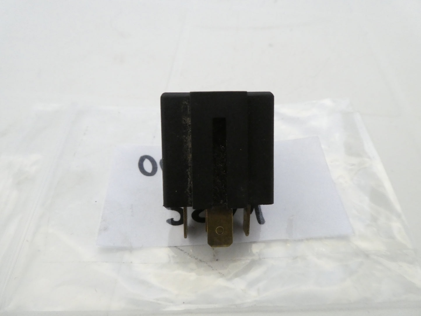per peugeot citroen auto relay relais rele 002364 robla 0442431 12v 21w