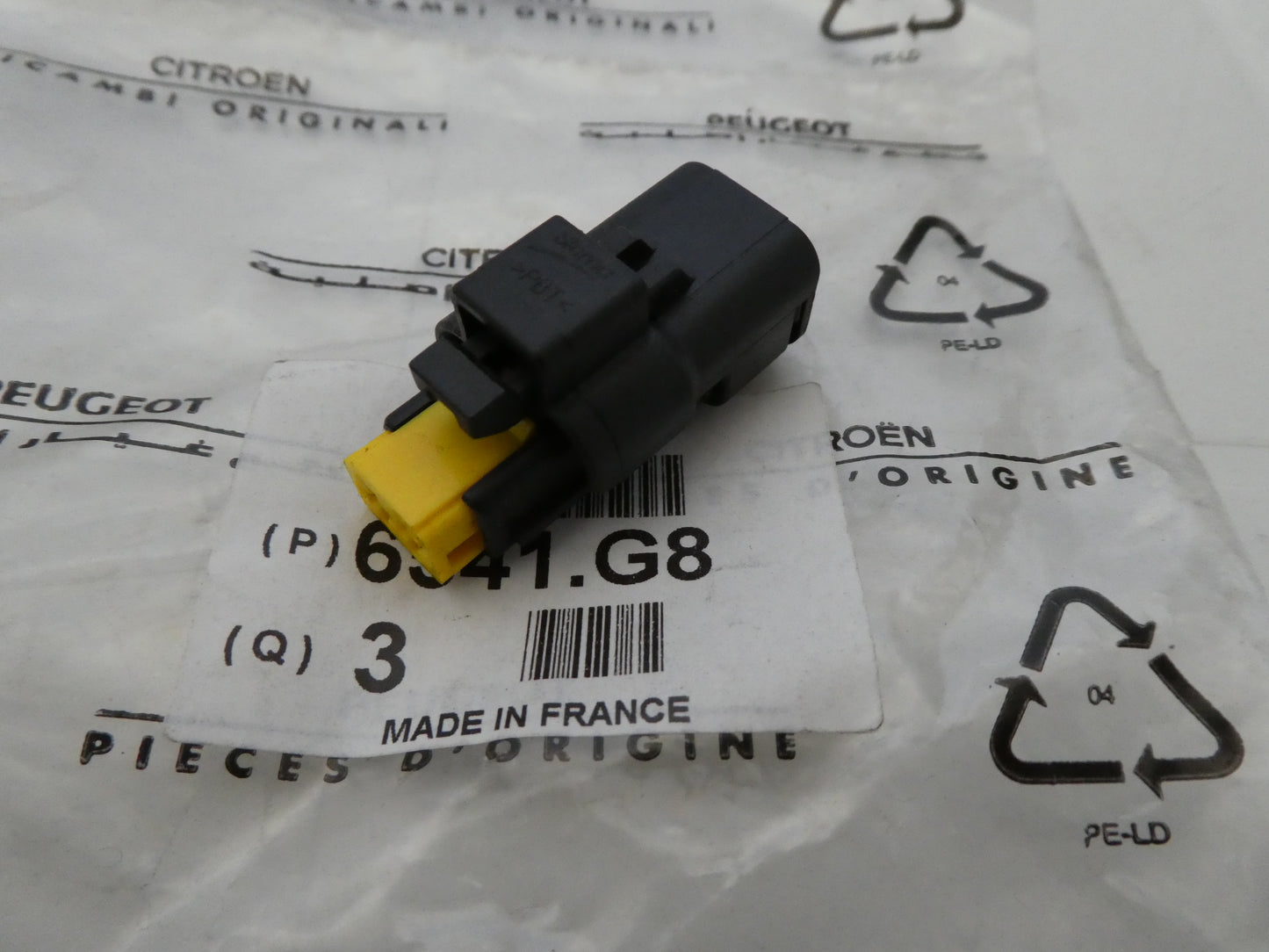 camion auto furgone camper per peugeot citroen 6541G8 connettore elettrico porte clips eletric stecker connector pin