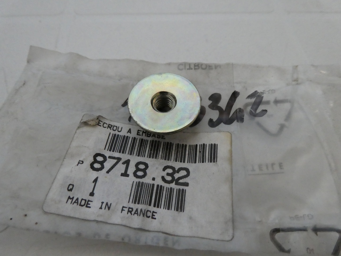 per peugeot citroen ds dado nut ecrou a embase 871832