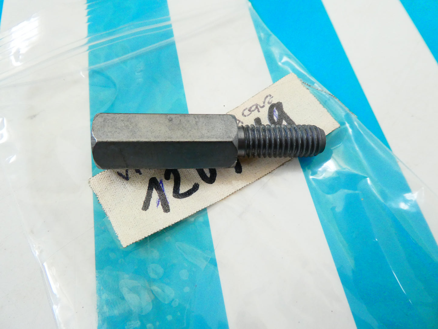 Per Peugeot 120719 205 106 vite pompa acqua screw bolt car pump water