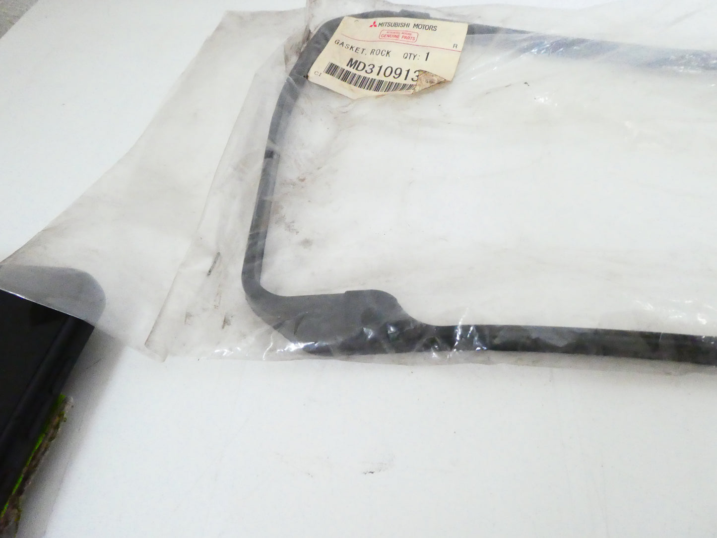per mitsubishi eclipse 1991 2005 guarnizione coperchio punterie gasket rocker cover md310913