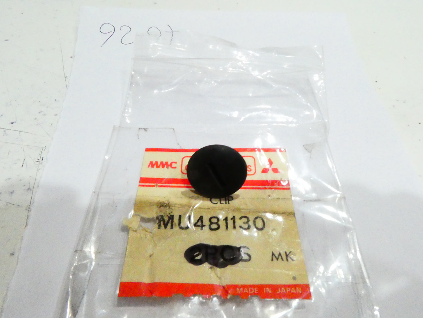 per auto mitsubishi clip fissaggio tappetto floor fixing mate mu481130