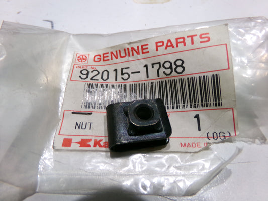 per kawasaki zxr gpz clip fissaggio carena fixing fairing nut  mm 5 92015-1798
