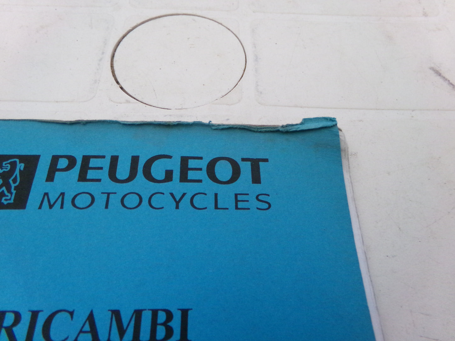 per scooter peugeot sv 250 02 2001  catalogo parti ricambi italiano