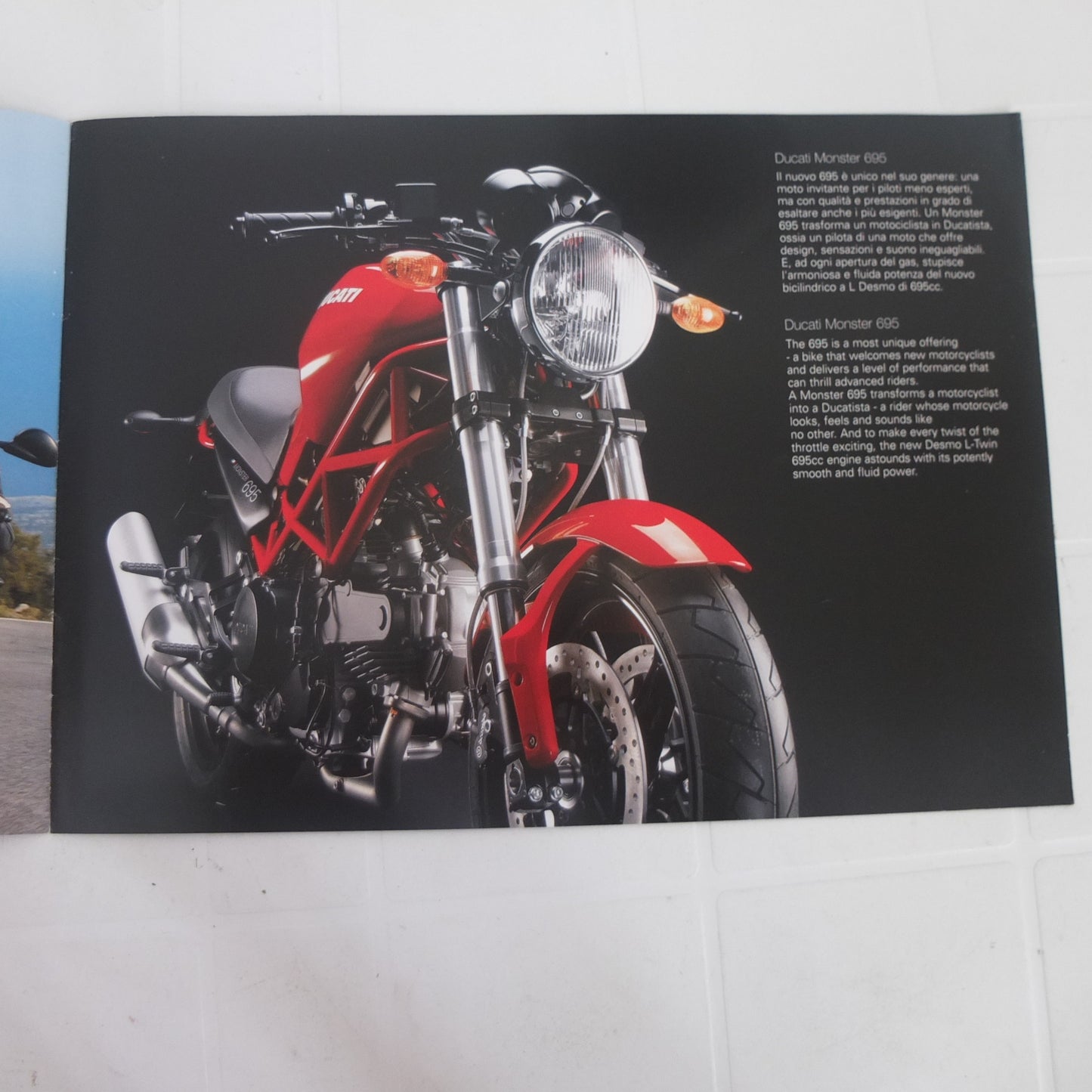 Monster 695 Capirossi gamma moto opuscolo catalogo brochure depliant pubblicità