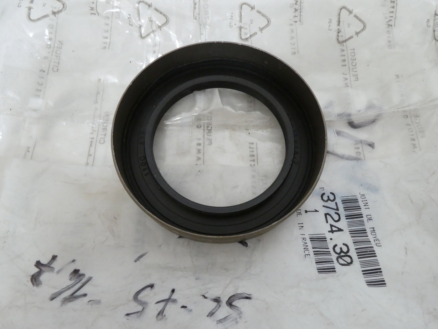 Per Fiat Ducato 280 290 paraolio 372430 ferro parapolvere ruota oil seal 52 75 14 ,7