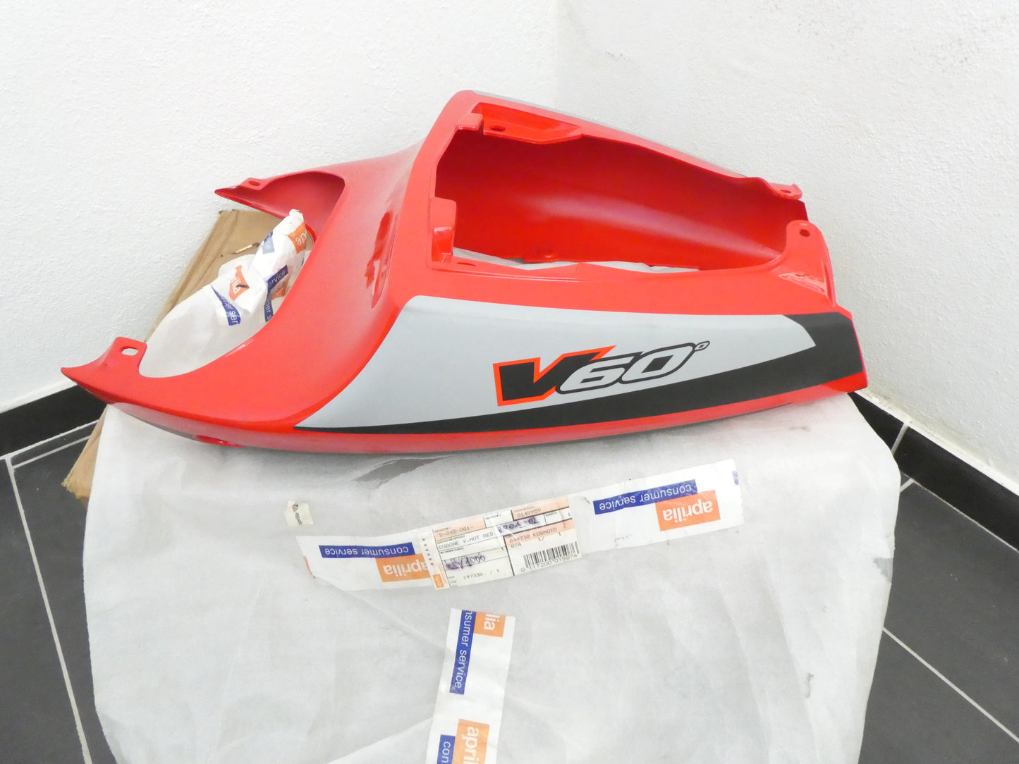 per aprilia rsv 1000 v60 2001 2002 hot red codone posteriore carena sella queue tail rear 8149959