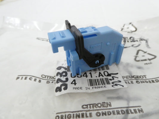 per peugeot citroen clip fissaggio cablaggio elettrico clips porte module 26v wiring 6541A0