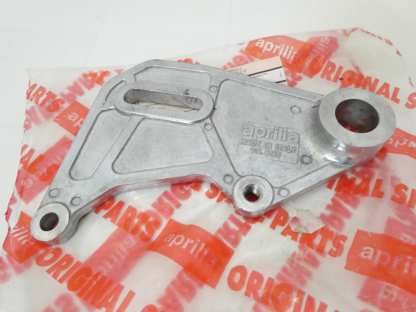 Per Aprilia rs 125 moto staffa piastra supporto pinza posteriore bracket plate brake 8134429