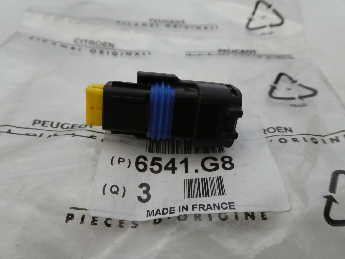 camion auto furgone  camper per peugeot citroen 6541G8 connettore elettrico porte clips eletric stecker connector pin