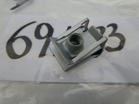 per peugeot citroen 694383 clip fissaggio carrozzeria ecrou tole body klammer