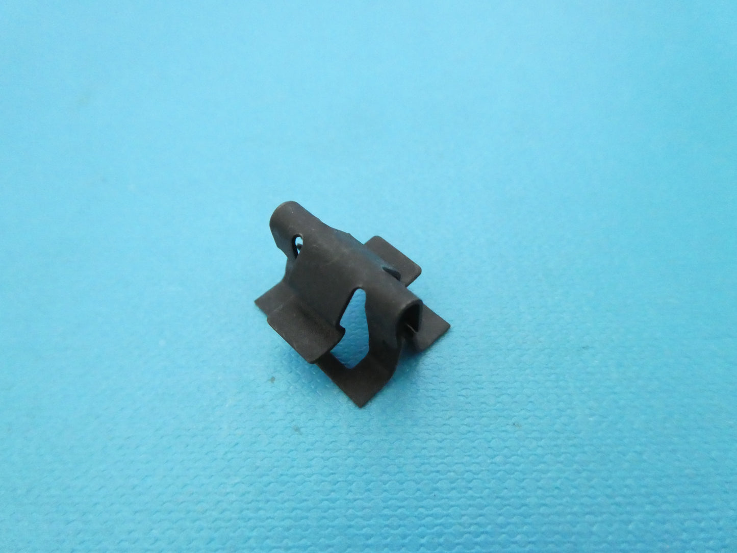 per peugeot citroen 6986as clip fissaggio klammer  clamp fixation fixing