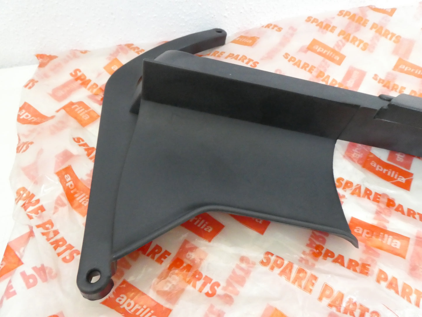 PER APRILIA Pegaso 650 8139759 paracolpi forcella stelo parafango anteriore destra bracket mudguard