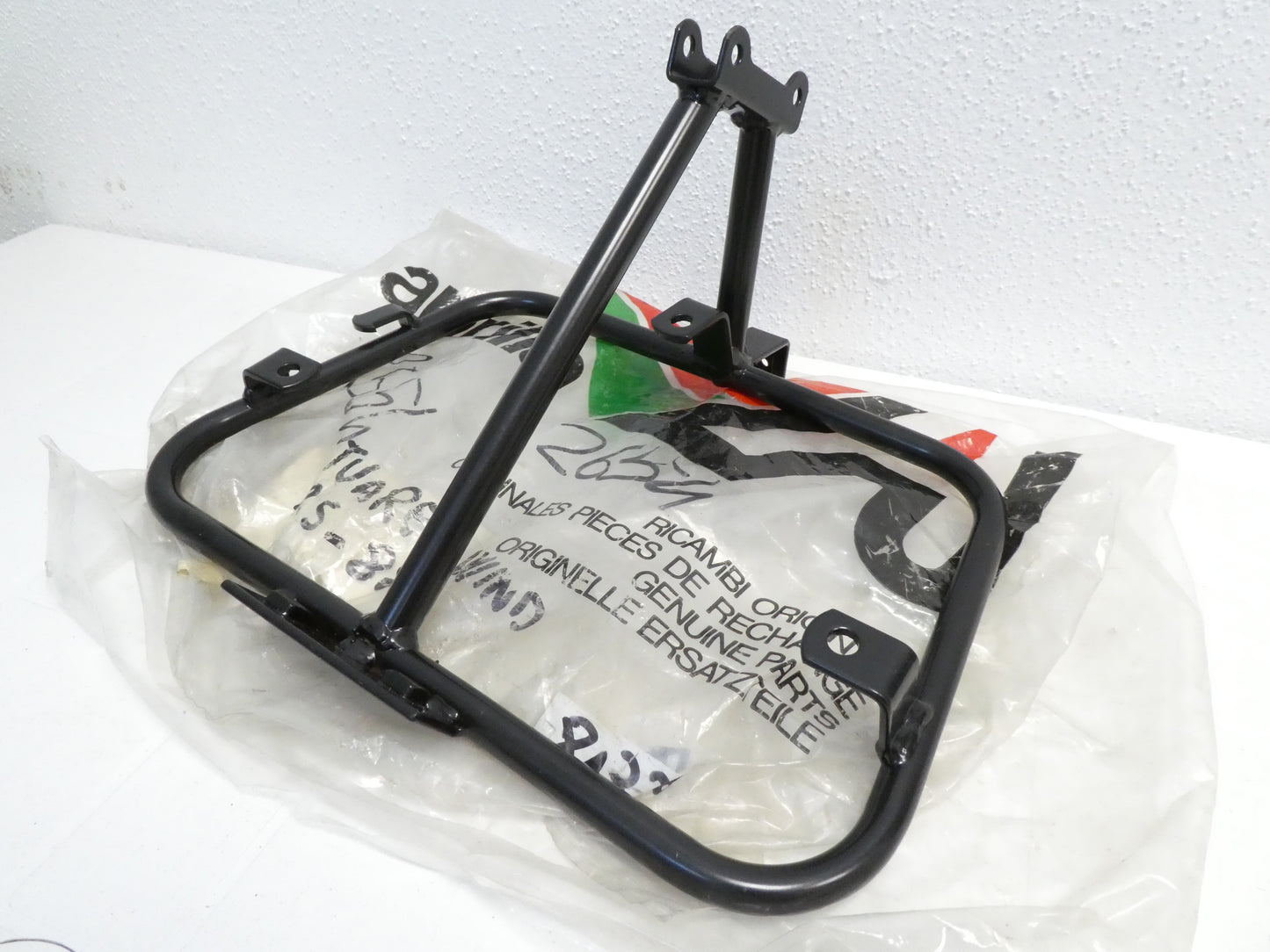 Per aprilia tuareg wind 125 88 staffa faro telaietto supporto faro carena moto frame support fairing 8132706