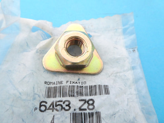 per peugeot citroen auto 6453z8 dado speciale fissaggio nut fixing 6453.z8