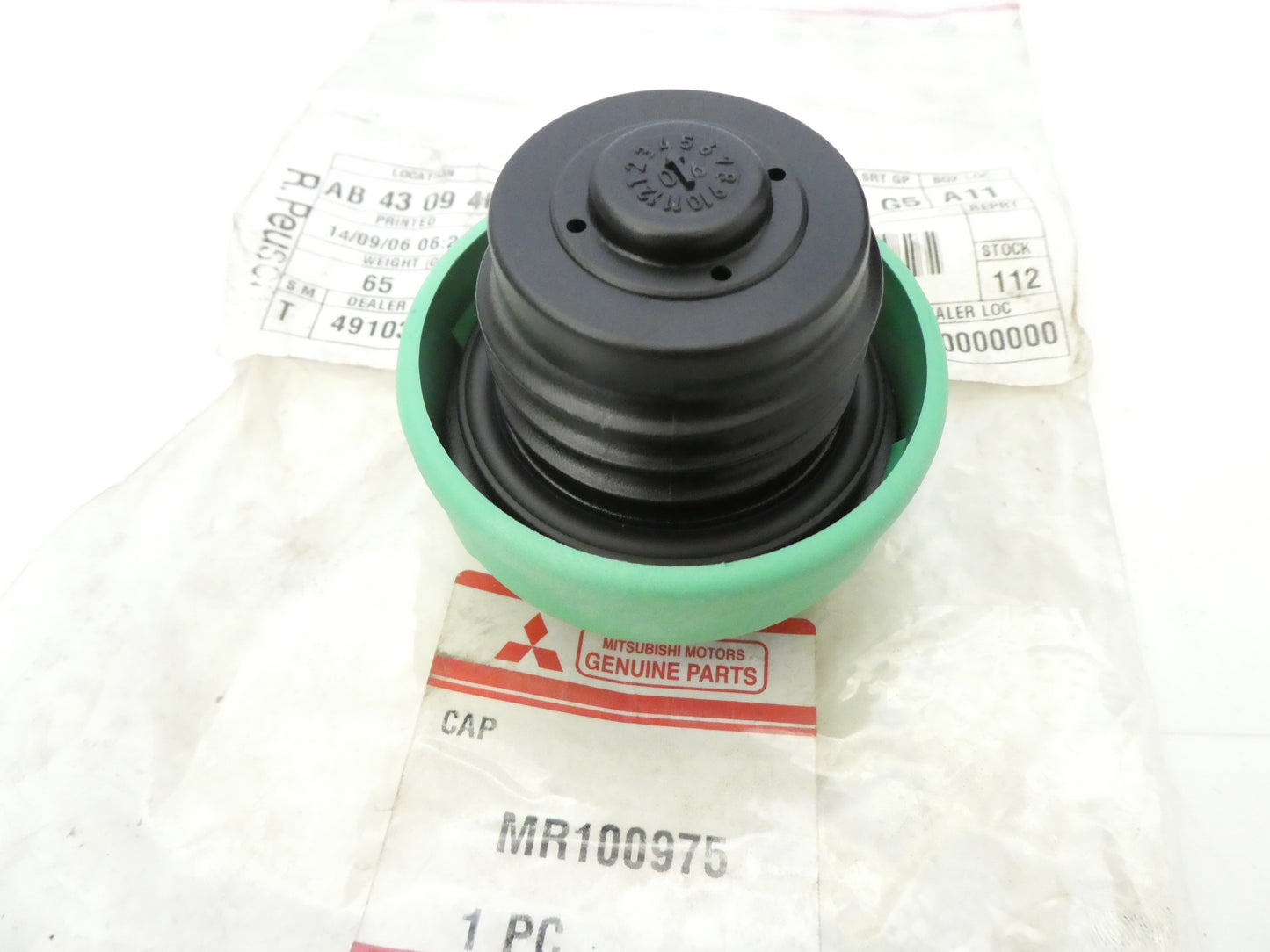 per auto mitsubishi carisma 95 03 tappo benzina cap tank fuel mr100975