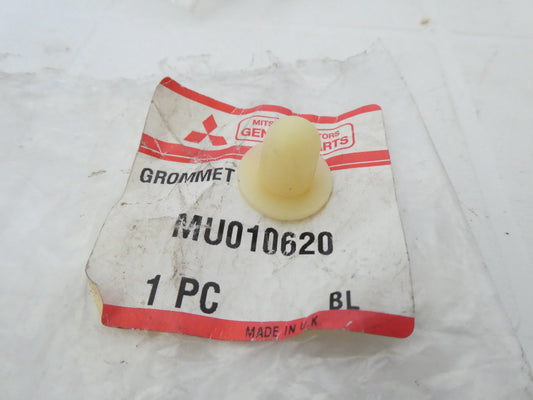 per auto mitsubishi gommino fissaggio fixing grommet mu010620 grommet