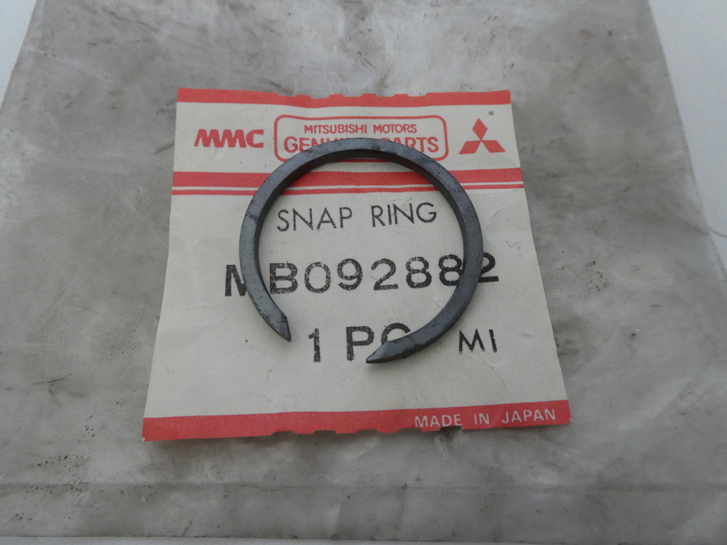 per auto mitsubishi clip seeger mozzo ruota snap circlip hub wheel mb092882