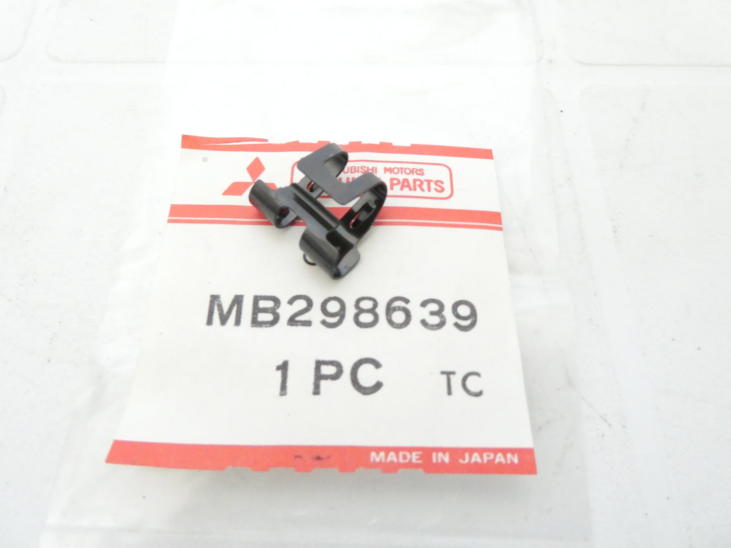 per auto mitsubishi clip fissaggio fixing support clip  mb298639