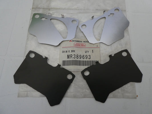 per mitsubishi pajero 98 09 piastrina antifischio pastiglie freno posteriore mr389693