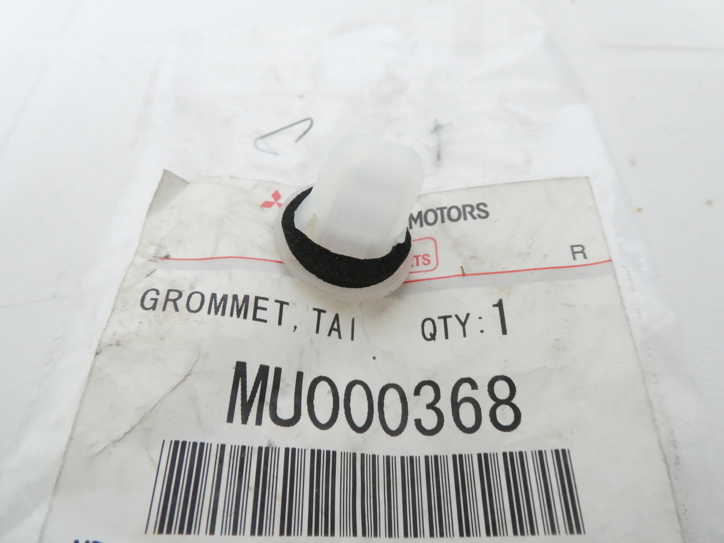 per auto mitsubishi mu000368 grommet fixing vite fissaggio