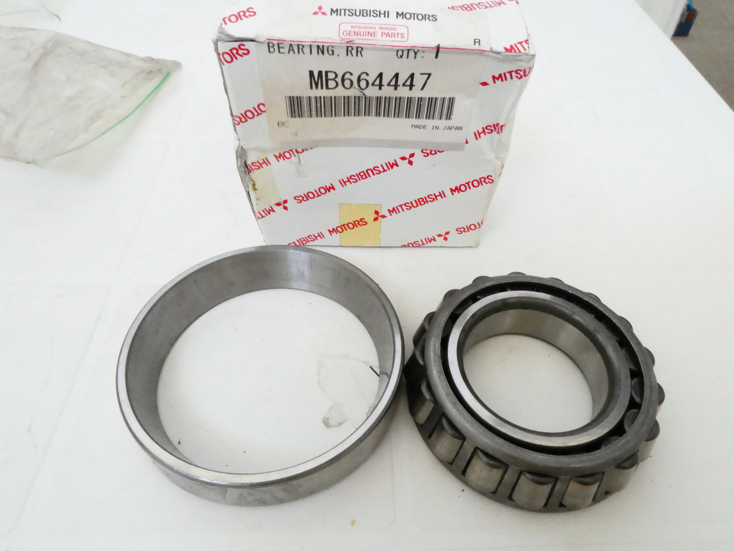 per auto mitsubishi cuscinetto ruota posteriore bearing rear axle koyo 80 x 19,75x 40 mb664447