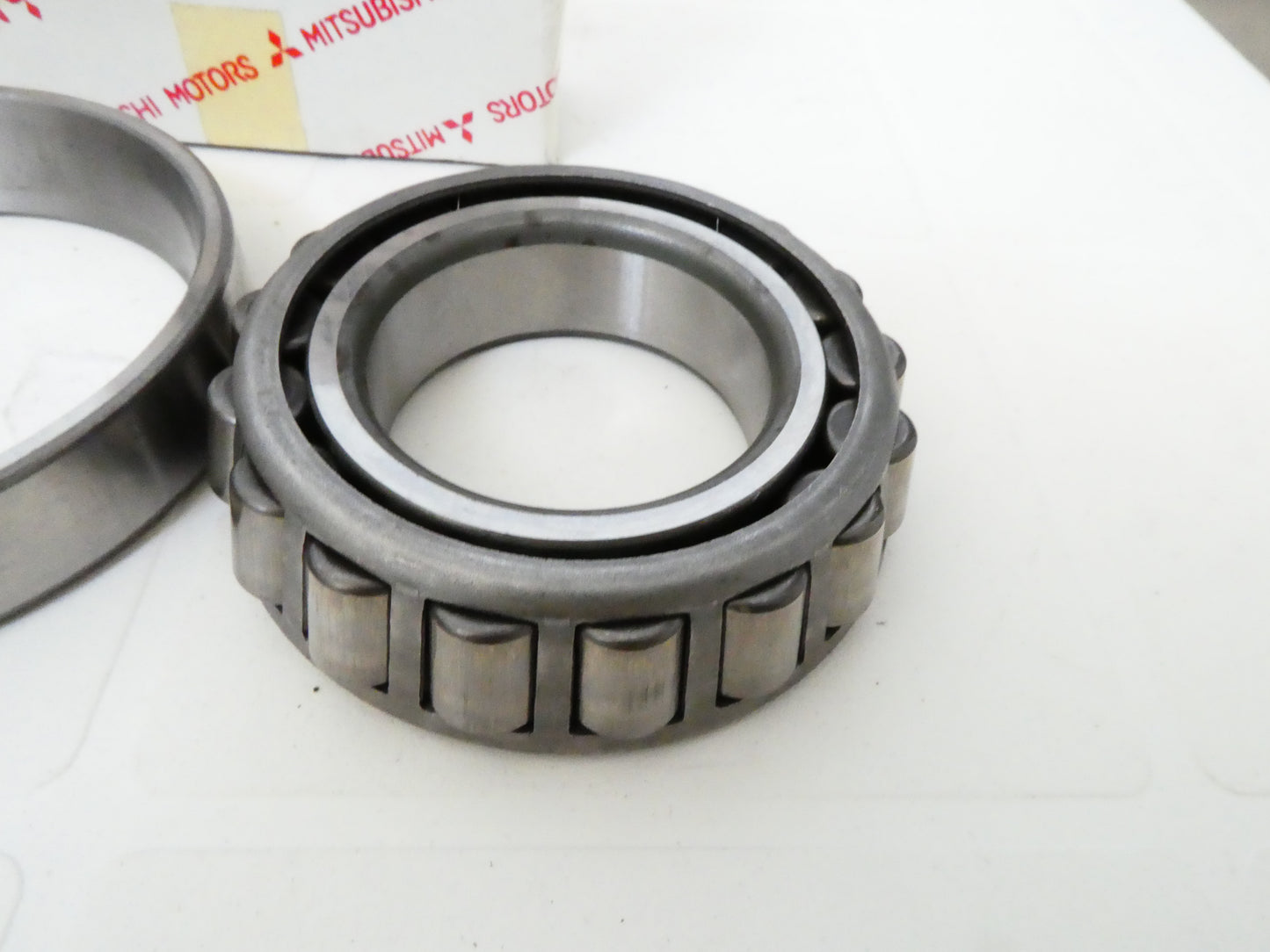 per auto mitsubishi cuscinetto ruota posteriore bearing rear axle koyo 80 x 19,75x 40 mb664447