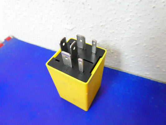 relè relays Zentralrelais car teleruttore auto 569 A727 12V 7790794 per lancia o fiat
