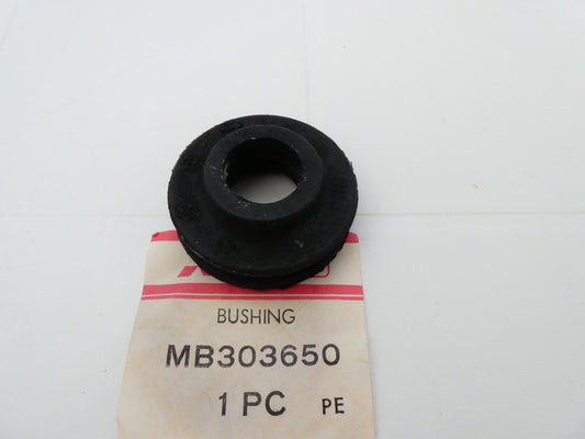 per auto mitsubishi rubber bushing axle crossmenber front silent block mb303650