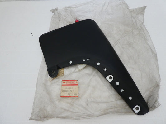 per auto mitsubishi chariot space wagon mudguard front left paraspruzzi anteriore sinistro mb361771