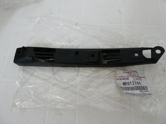 per auto mitsubishi space star 98 04 mr913166 piastra paraurti anteriore destra plate bumper right