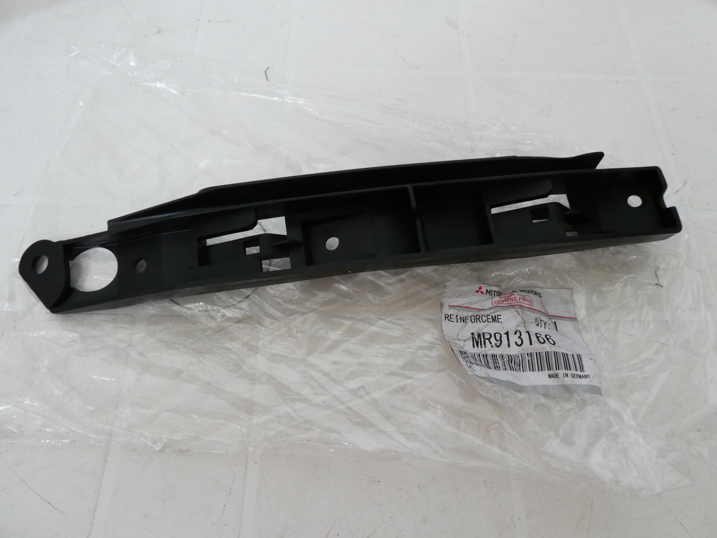 per auto mitsubishi space star 98 04 mr913166 piastra paraurti anteriore destra plate bumper right