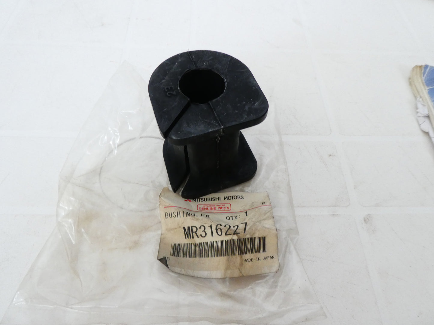 per auto mitsubishi silent block barra stabilizzatrice bushing stabilizer bar mr316227 mm 23