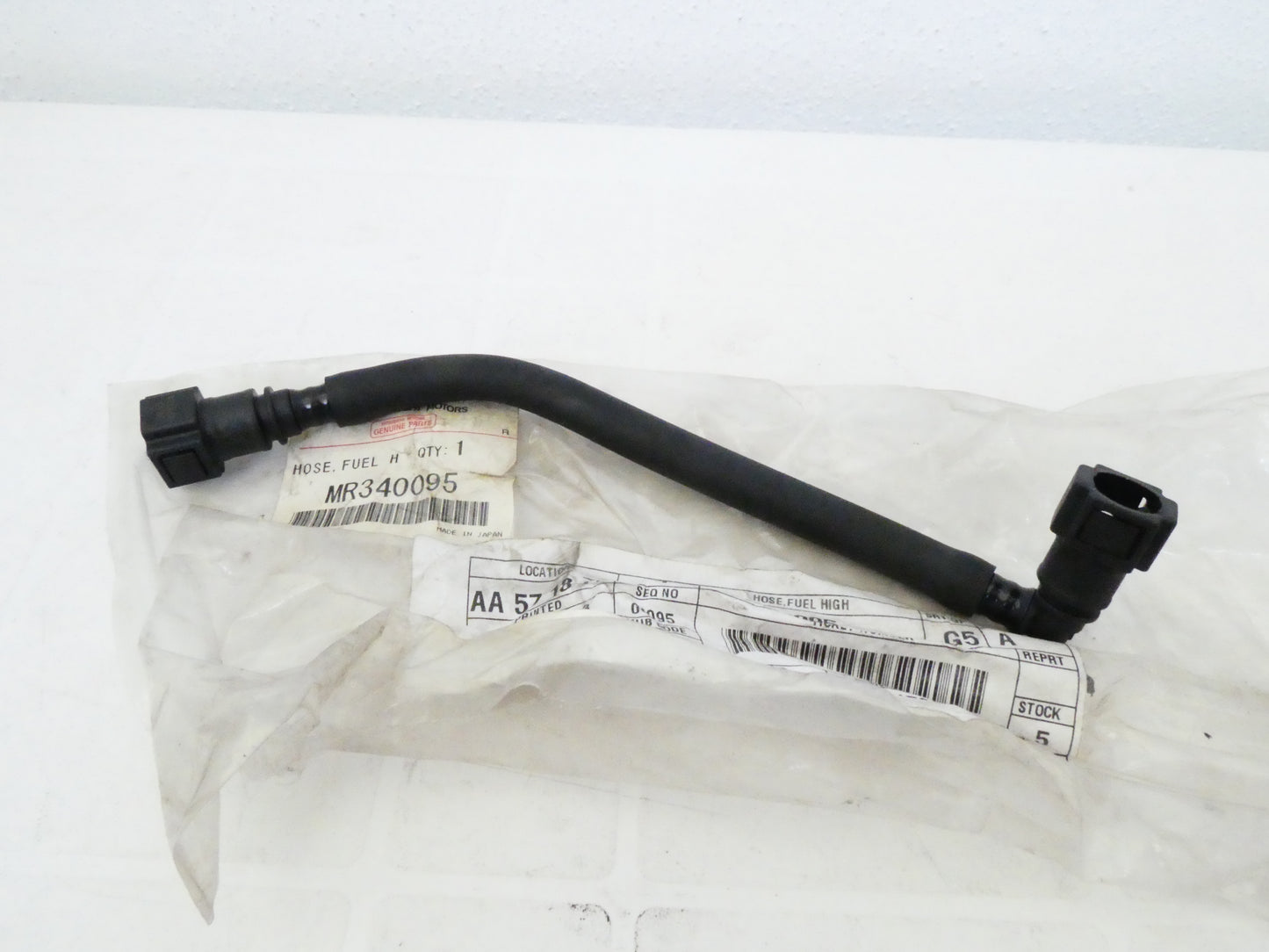 per auto mitsubishi 95 03 colt lancer mirage tubo benzina hose fuel MT mr340095