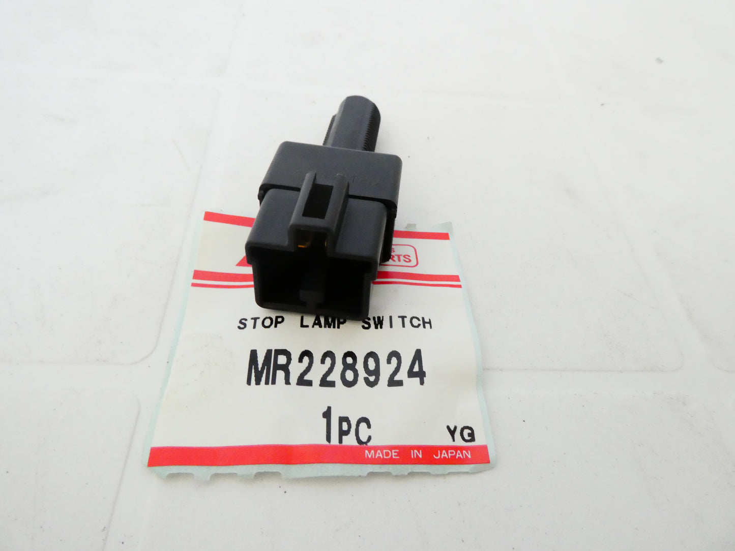 per auto mitsubishi interruttore stop stop lamp switch mr228924 243-1t26