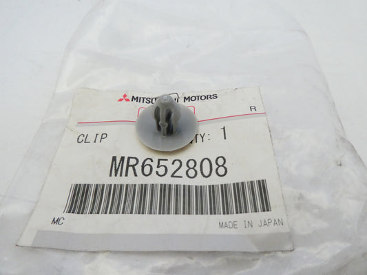 per auto mitsubishi clip fissaggio fixing clip mr652808