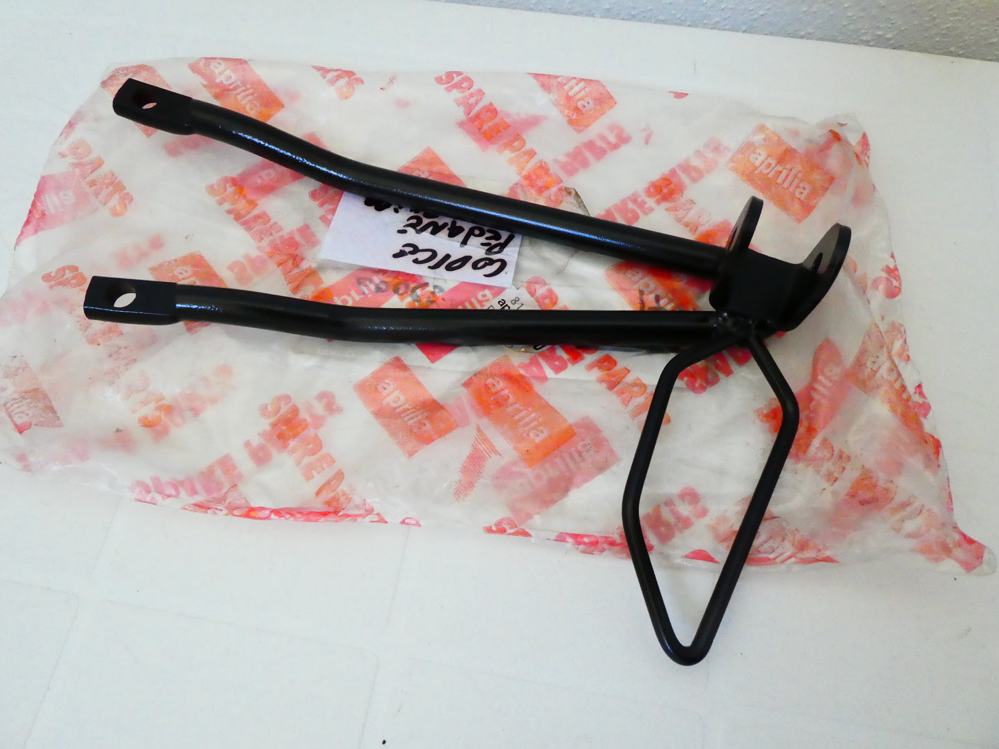 Per Aprilia rs 125 extrema staffa pedana posteriore sinistra 8146725 moto stay footrest holder  rear left