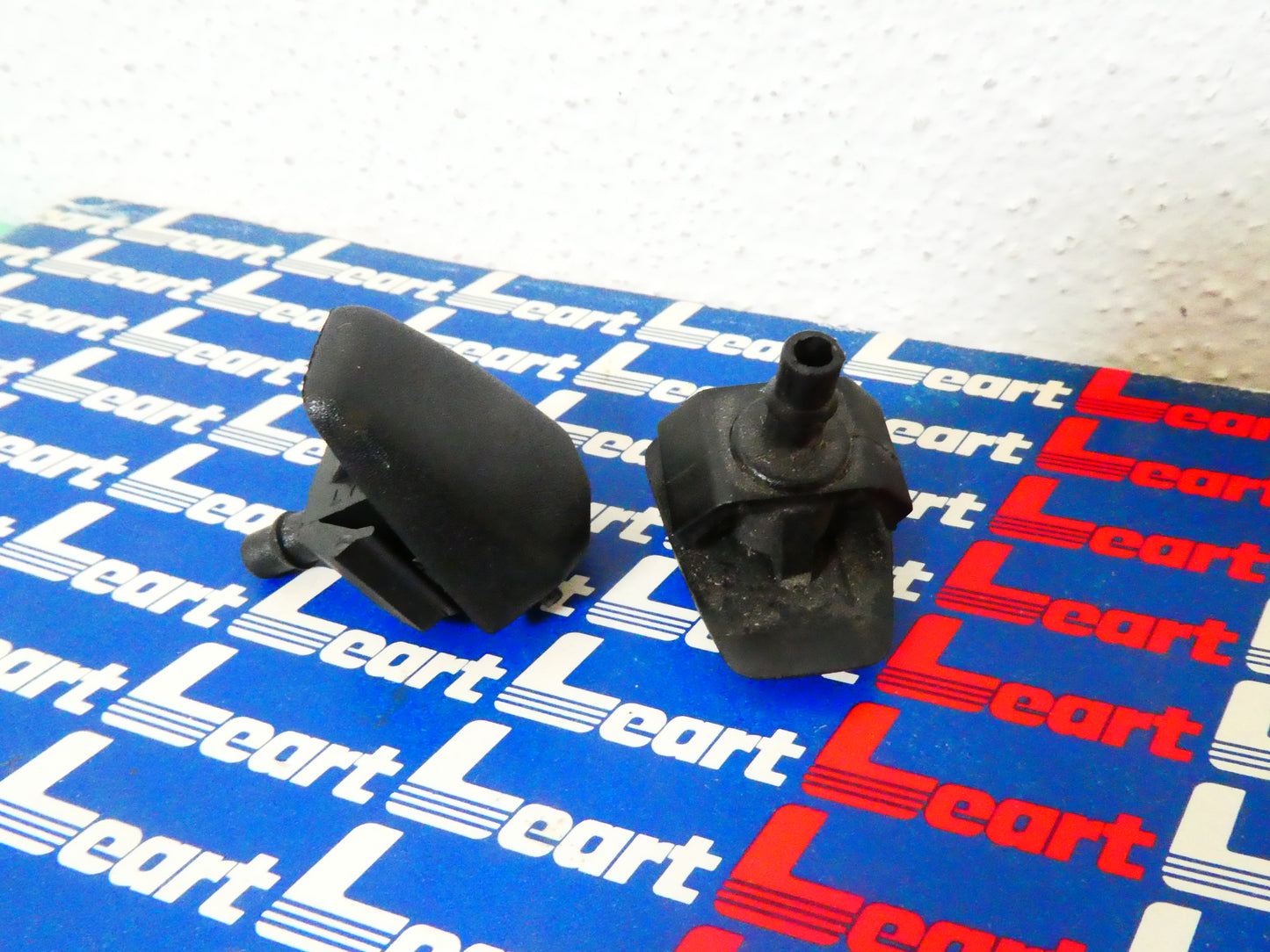 Per Fiat uno auto getto spruzzatore spruzzatori lavavetri ugello parabrezza vetro nozzle glass wash car