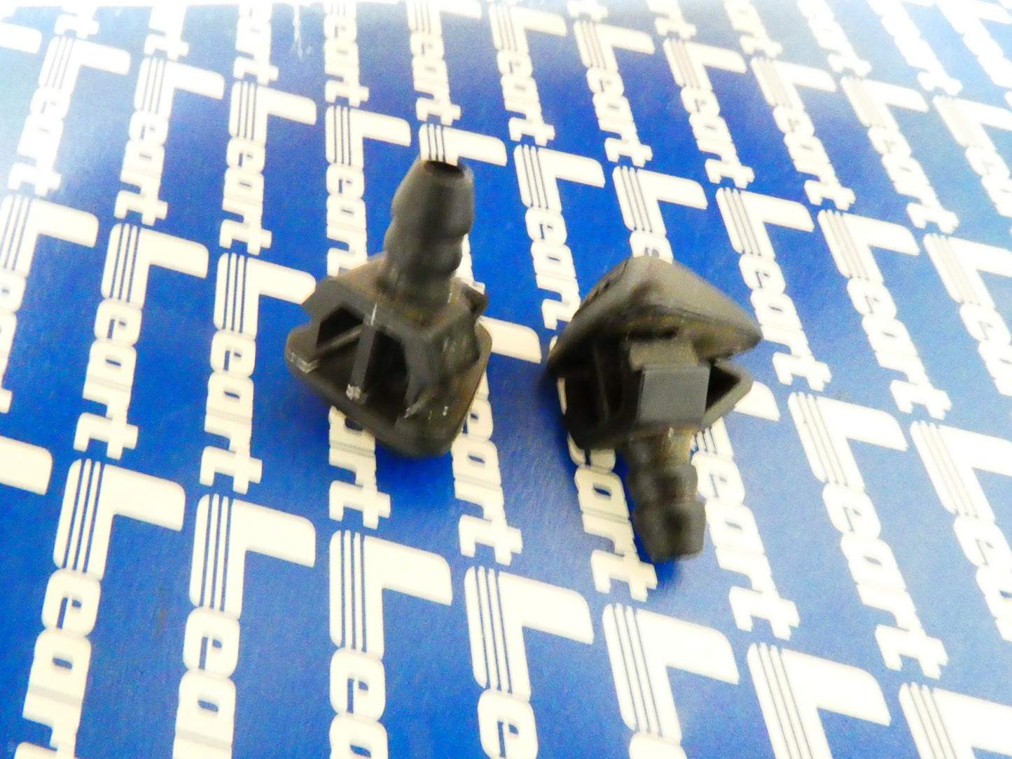 Per Fiat uno 1 serie getto coppia getti spruzzatori lavavetro parabrezza vetro ugello nozzle glass car