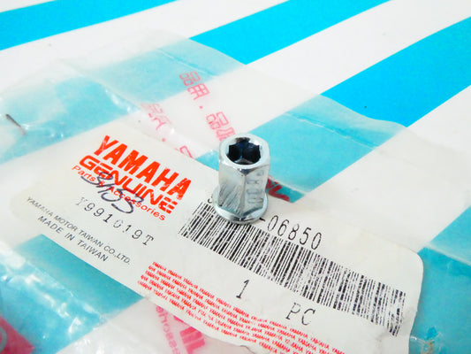 per Yamaha 90179-06850 94 1999 xc xp 125 dado marmitta scarico scooter cygnus nut muffler