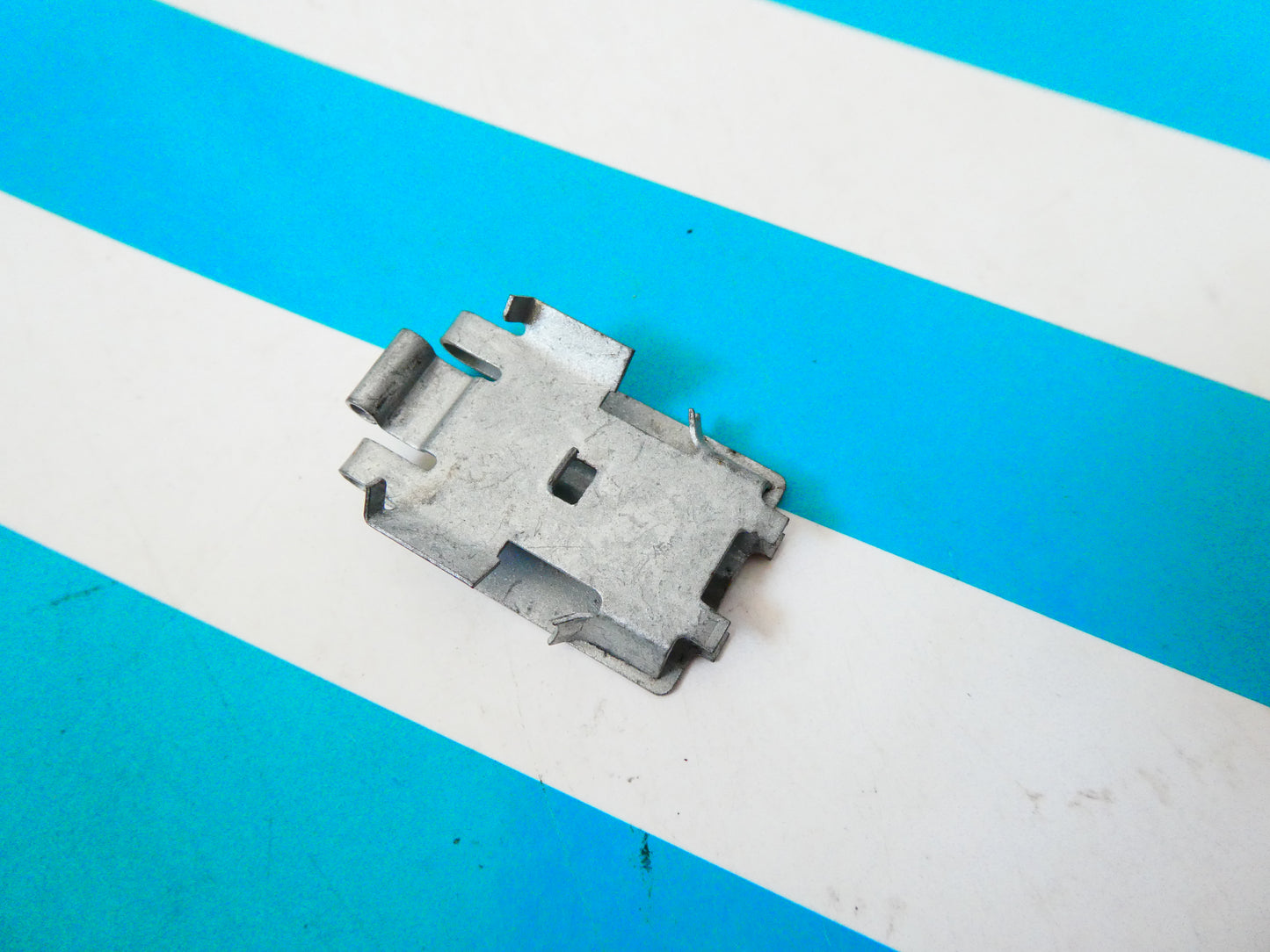 Per Peugeot 540806 clip cover car patane piastrine coprimozzo ruota cerchio 205 306