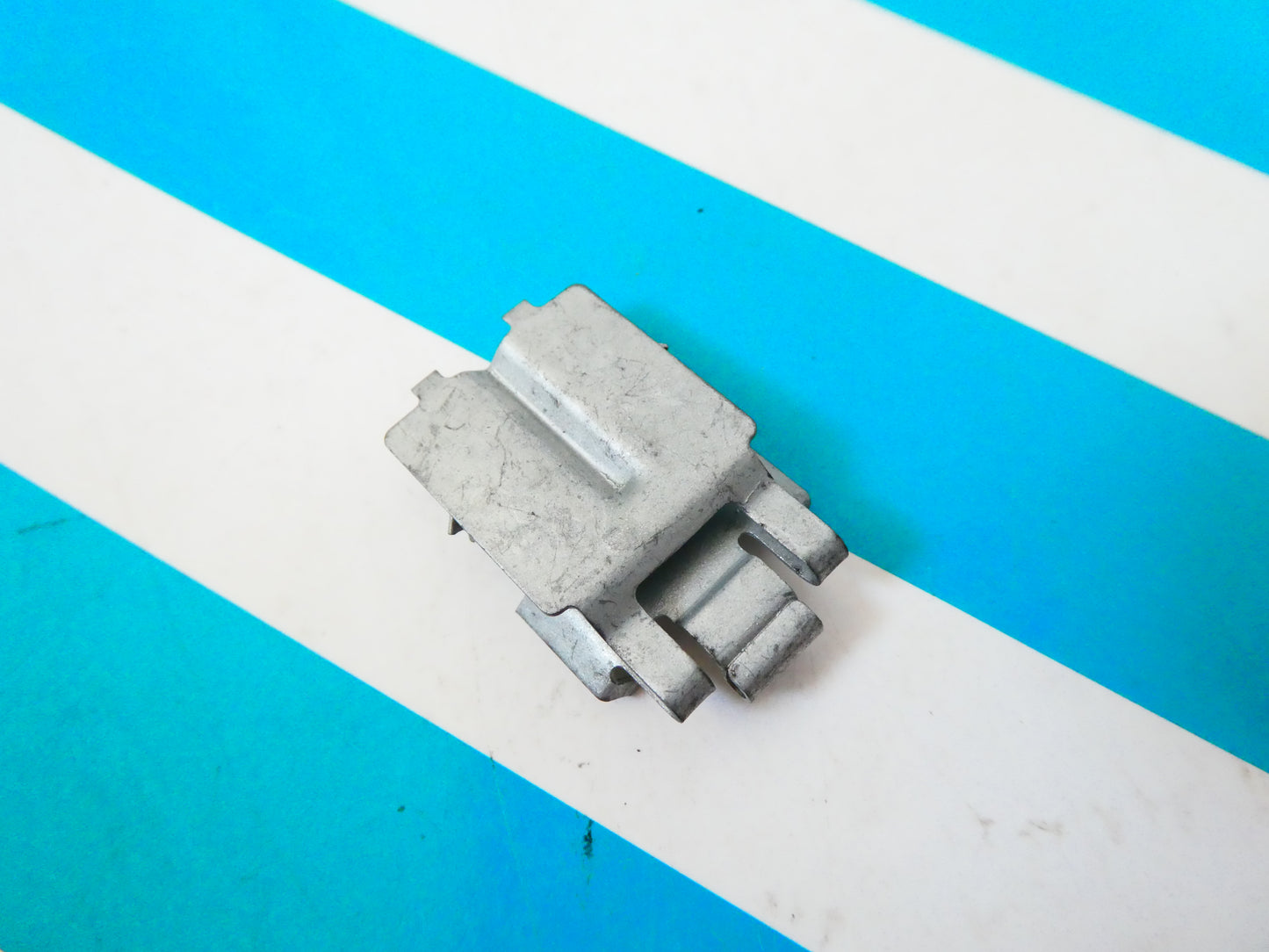 Per Peugeot 540806 clip cover car patane piastrine coprimozzo ruota cerchio 205 306