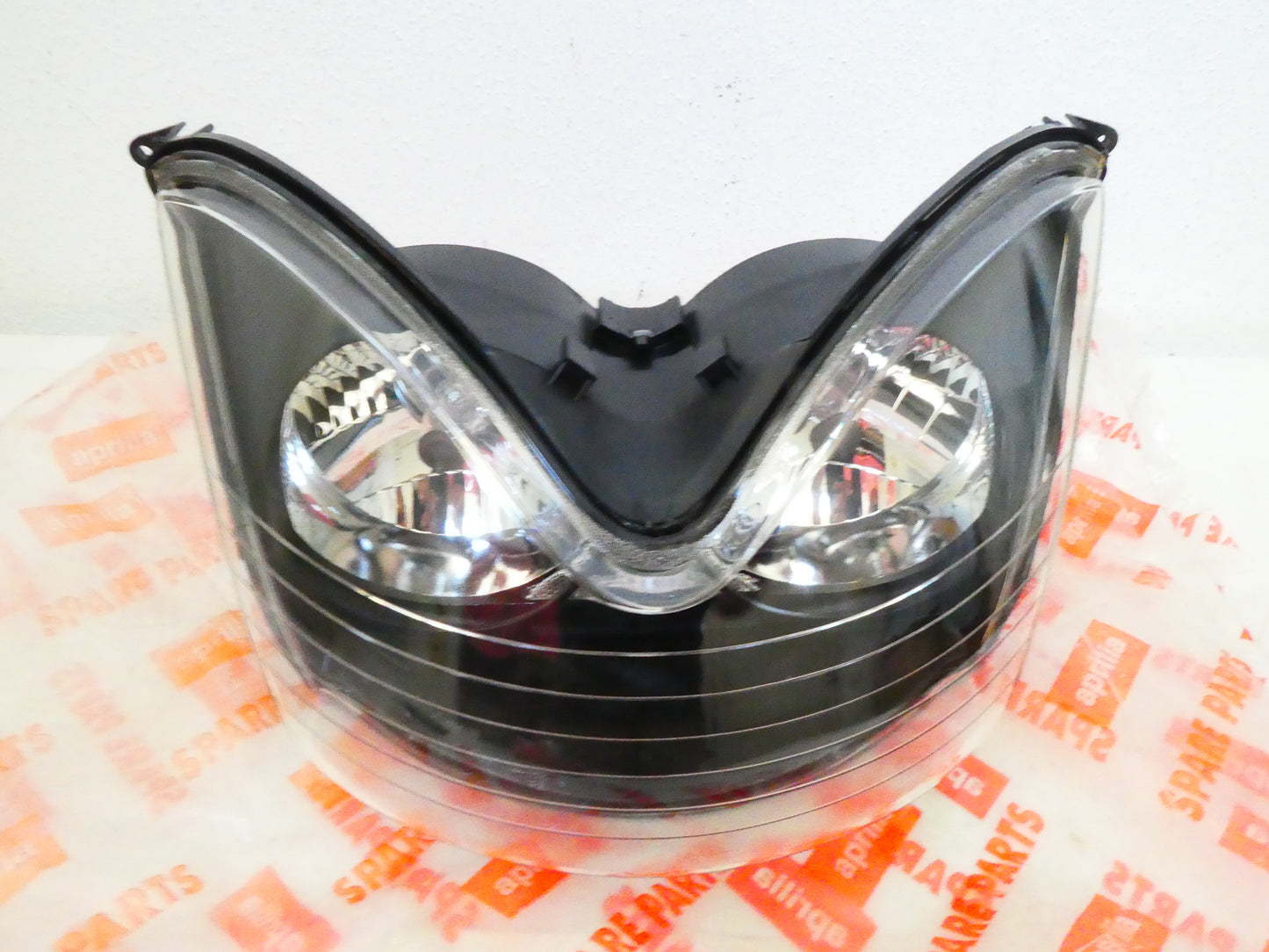 per aprilia leonardo 250 1999 2002 faro fanale anteriore scheinwerfer phare faros headlight 8124552