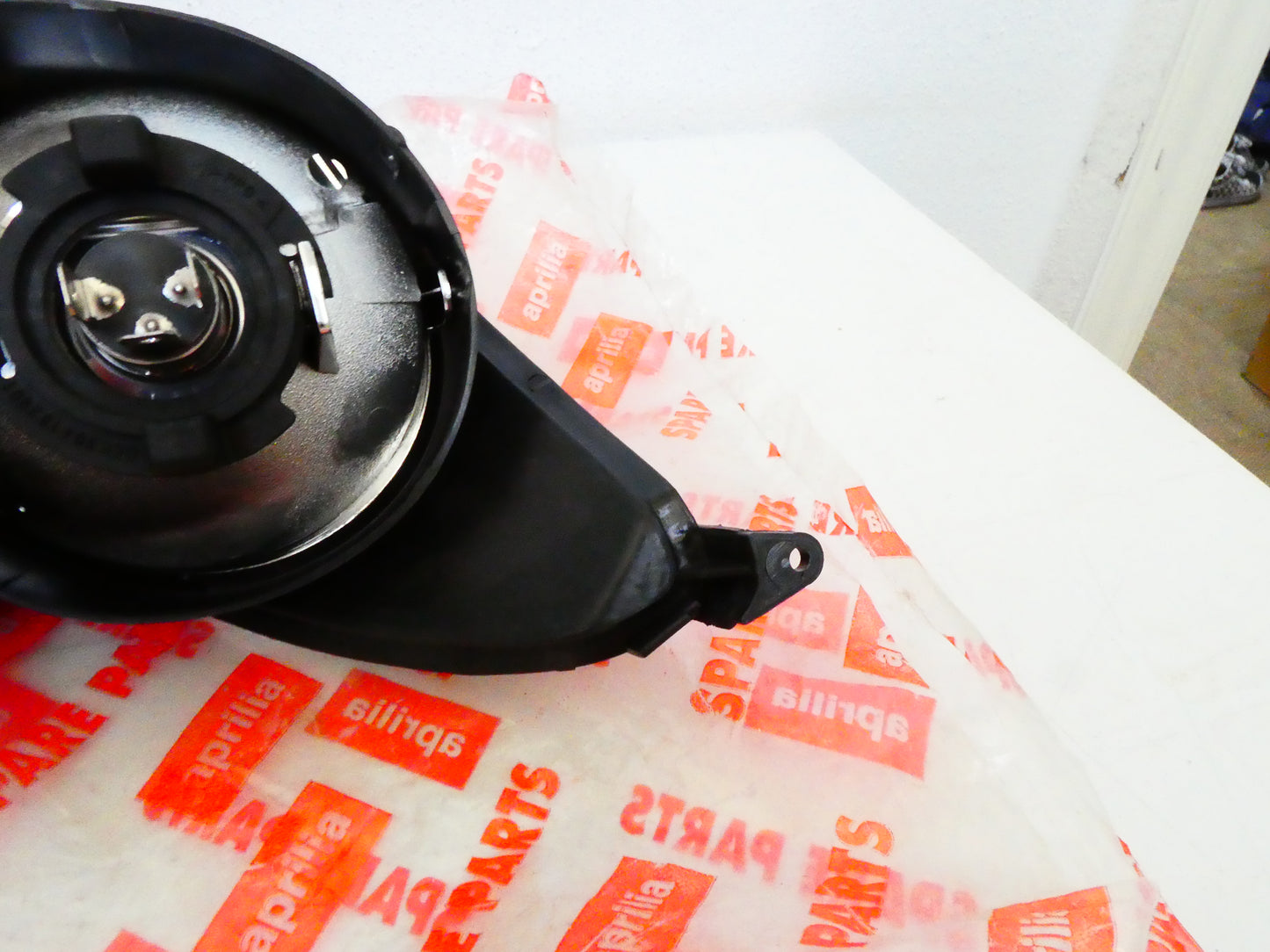 per aprilia leonardo 250 1999 2002 faro fanale anteriore scheinwerfer phare faros headlight 8124552