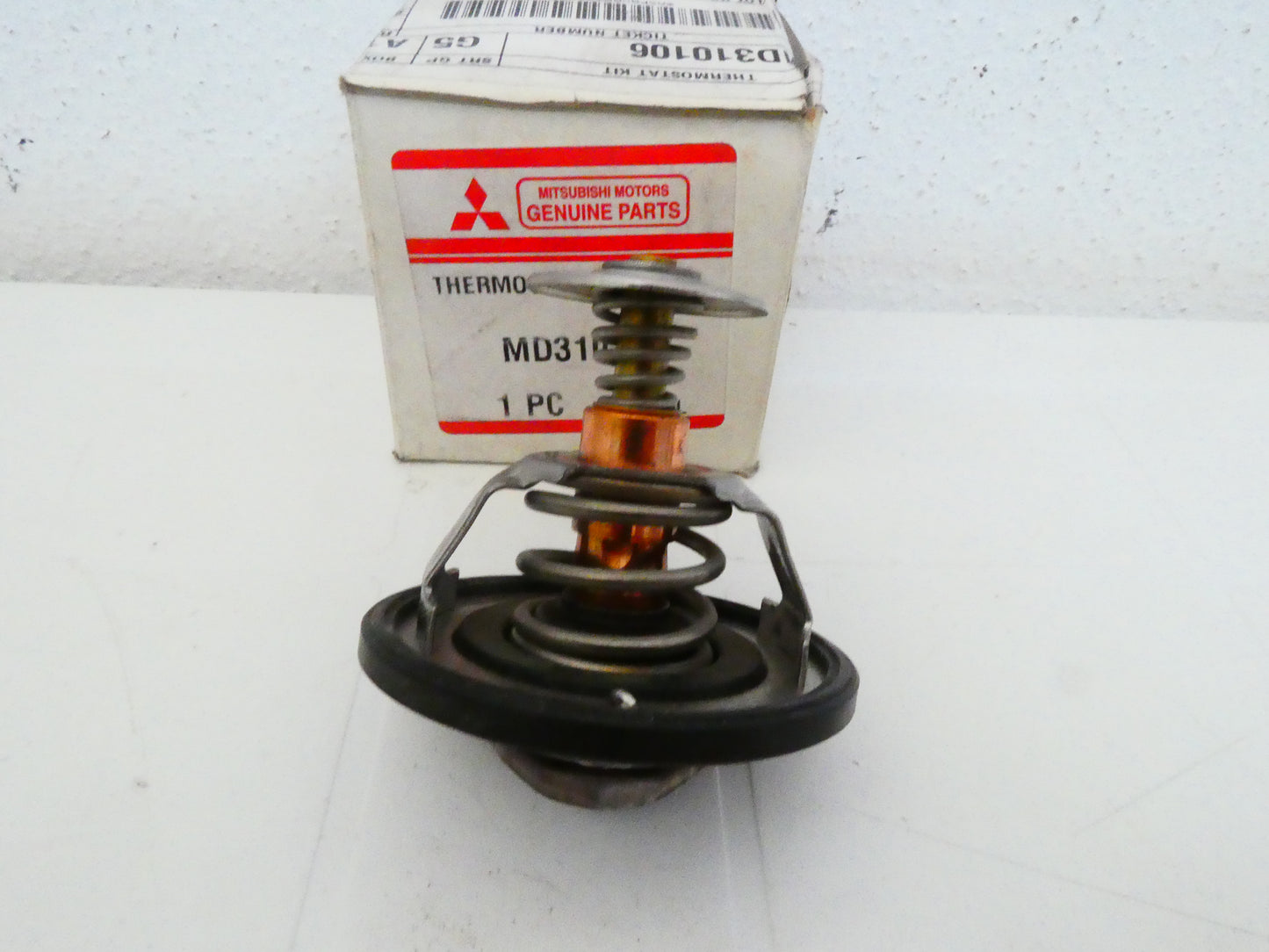 per auto mitsubishi galant da1a da2a 95 03 termostato thermostat  radiator water md310106