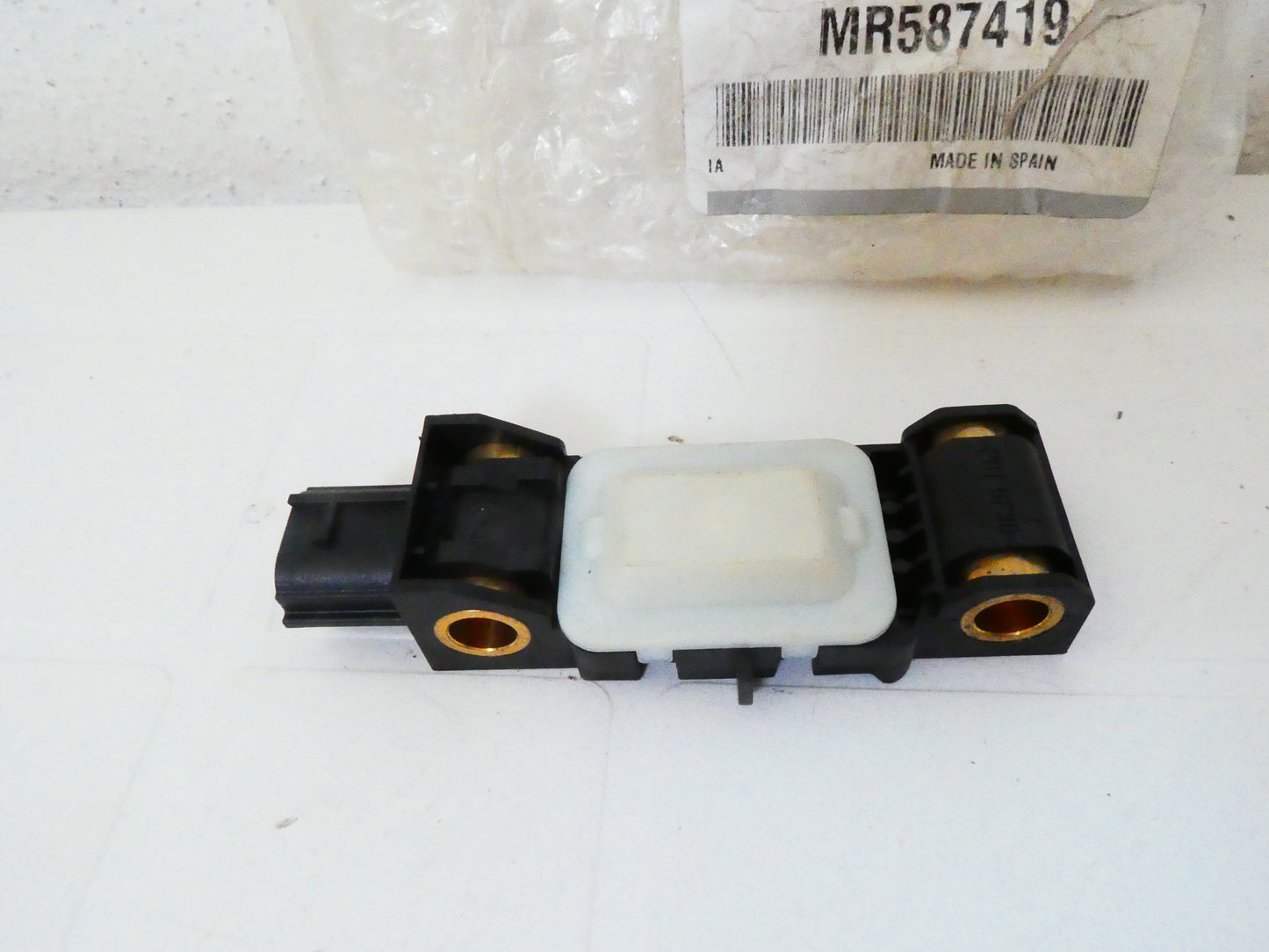 per auto mitsubishi colt sensore airbag laterale sinistro sensor airbag lateral side left  mr587419 pmr587419